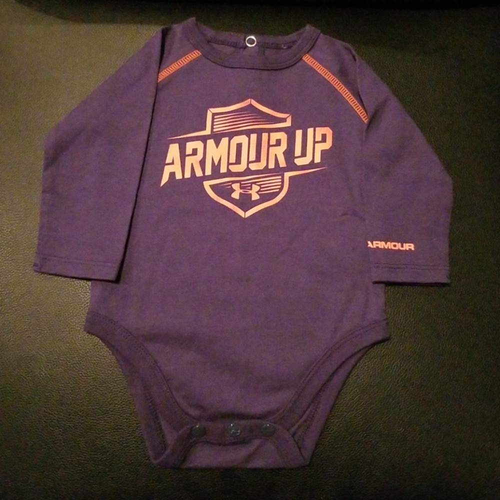 Under armour onesie 3-6mo long sleeve NWOT